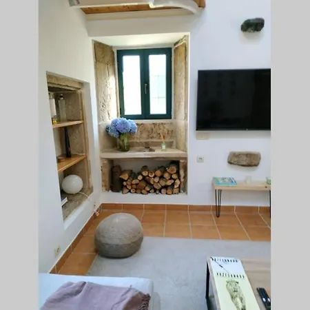 Сasa de vacaciones A Casa Do Tragaluz Casa Rural Con Restauración De Diseño En